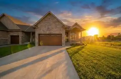 112 LENEVE Street Lambton Shores Ontario N0N 1J0