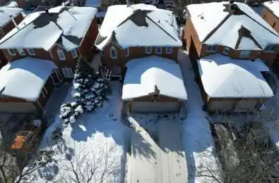 3523 Pintail Circle Mississauga Ontario L5N 6C8