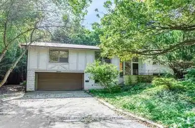 15 York Valley Crescent Toronto C12 Ontario M2P 1A8