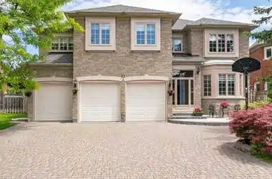 11 Delevan Court Richmond Hill Ontario L4B 3W8