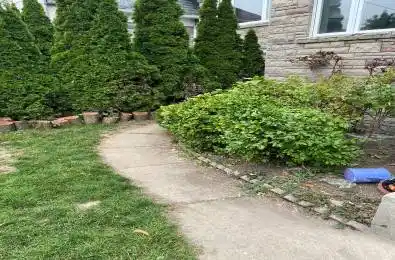 98 Frontenac Avenue Unit# 2 Toronto C04 Ontario M5N 1Z9