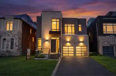 121 Milky Way Drive Richmond Hill Ontario L4C 4L9