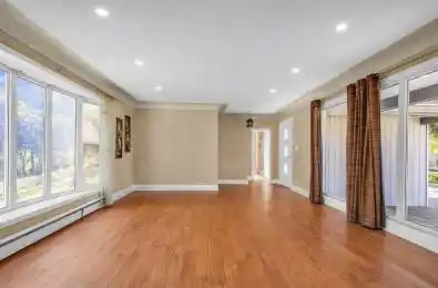 76 Ridge Drive Oakville Ontario L6H 1B6