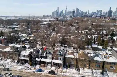 26 Pape Avenue Toronto E01 Ontario M4M 2V6