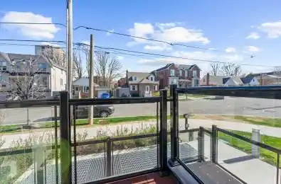 16 Marquette Avenue Unit# 5 Toronto C04 Ontario M6A 0E1
