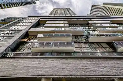 295 Adelaide Street Unit# 2504 Toronto C01 Ontario M5V 0L4