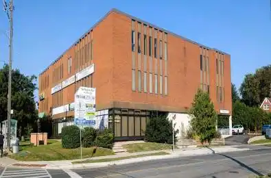 200 Finch Avenue Unit# 215 Toronto C07 Ontario M2R 3W4