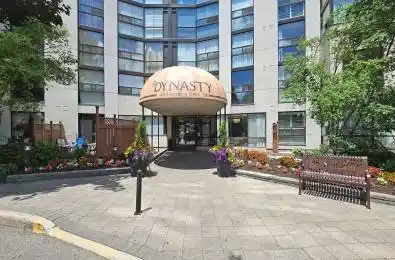 40 Harding Boulevard Unit# 404 Richmond Hill Ontario L4C 9S5