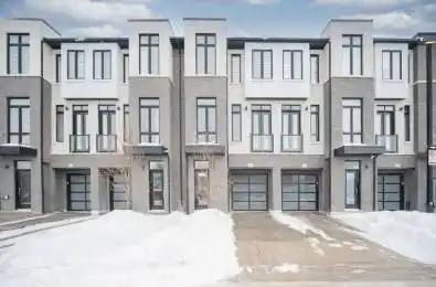 15 Howick Lane Richmond Hill Ontario L4C 5T1