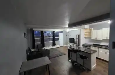 15 Nicklaus Drive Unit# 21 Hamilton Ontario L8K 5J5