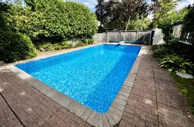 8 Iber Court Aurora Ontario L4G 1V5