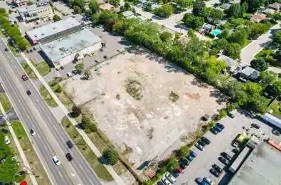 2362 FAIRVIEW Street Burlington Ontario L7R 2E4