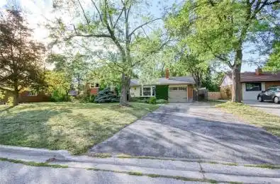 12 Joycelyn Drive Mississauga Ontario L5M 1T6