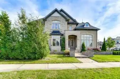 51 Degrey Drive Brampton Ontario L6P 3X7