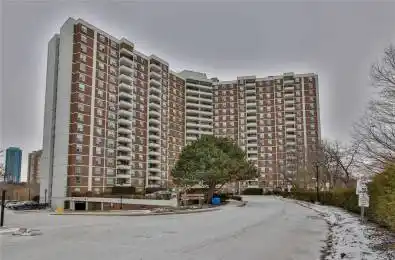 20 Edgecliff Golfway Unit# 1804 Toronto C11 Ontario M3C 3A4