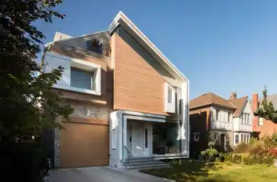 210 Glenayr Road Toronto C03 Ontario M5P 3C3