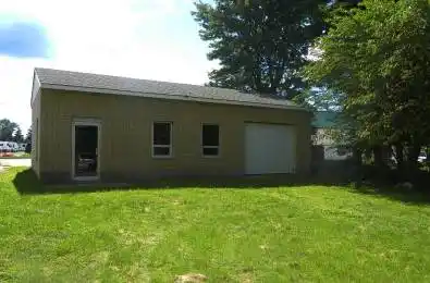 1A York Street Newbury Ontario N0L 1Z0