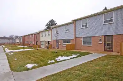 1055 Shawnmarr Road Unit# 53 Mississauga Ontario L5H 3V2