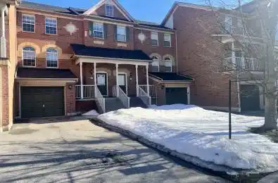 575 Steeple Hill Unit# #39 Pickering Ontario L1V 7G3