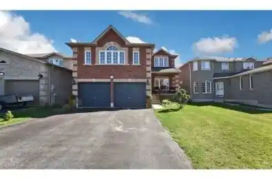 68 Joseph Crescent Barrie Ontario L4N 0Y1
