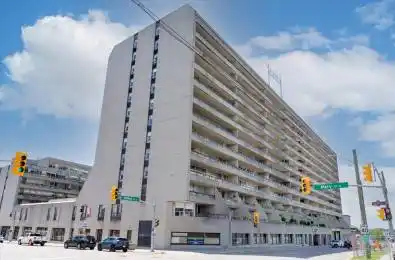 55 William Street Unit# 915 Oshawa Ontario L1G 7C9