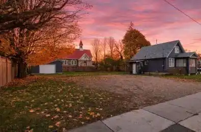 3 Elora Street Mapleton Ontario N0B 1A0