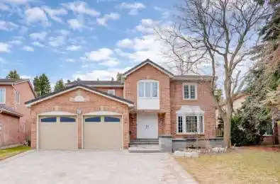 10 Melchior Crescent Markham Ontario L3R 8Z6