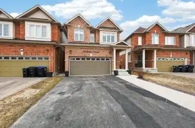 30 HUTTON Crescent Essa Ontario L3W 0R6